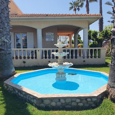 Villa Les Palmiers -Stretta Di I Mandarini Люссиана Экстерьер фото